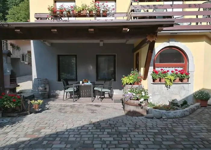 Apartment Tela