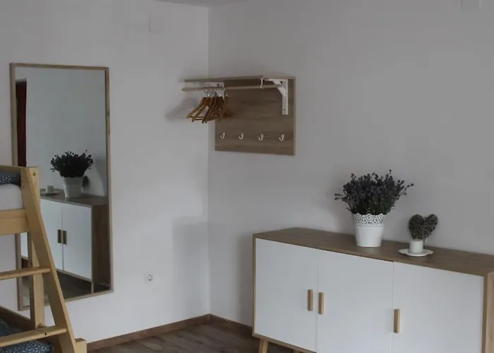 Apartment Tela