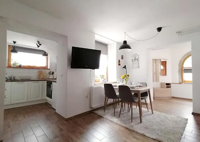 Apartment Tela